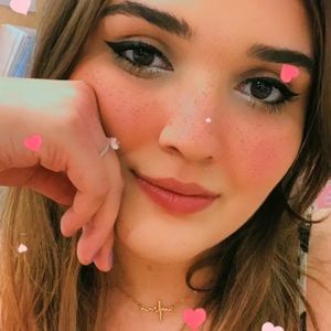 Meet your Posher, Paulina